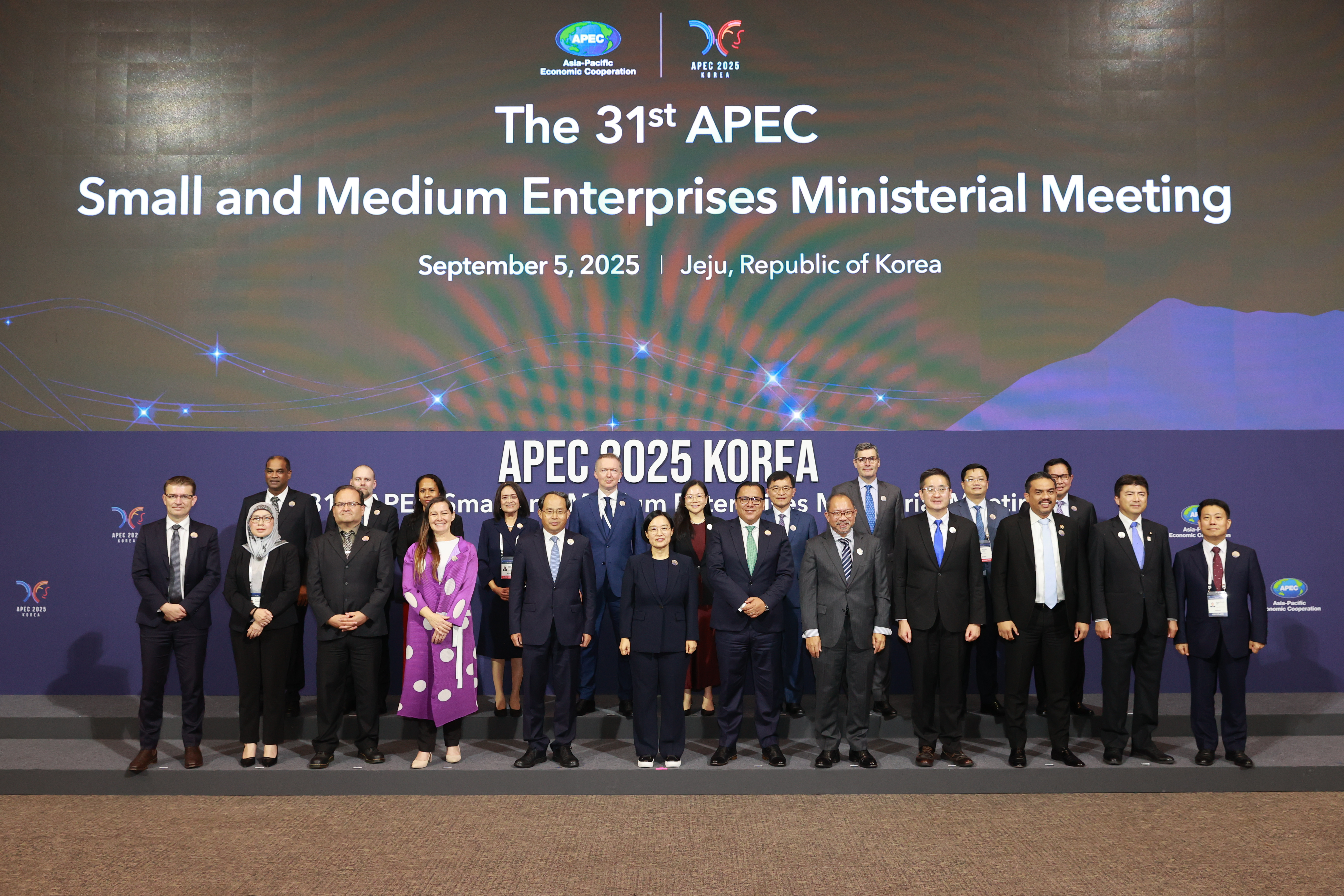 "'제주 이니셔티브'로 협력 공고하게"…APEC 중소기업장관회의 개최