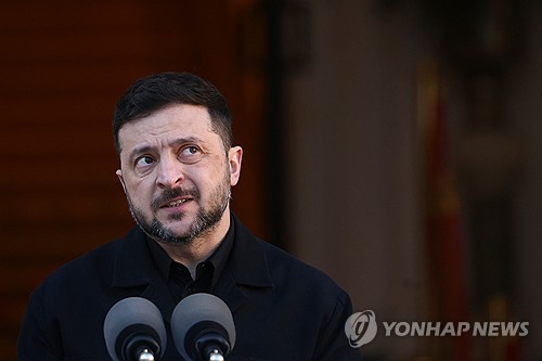 "젤렌스키 아일랜드행 비행 경로에서 드론 목격" - 뉴스 썸네일 이미지