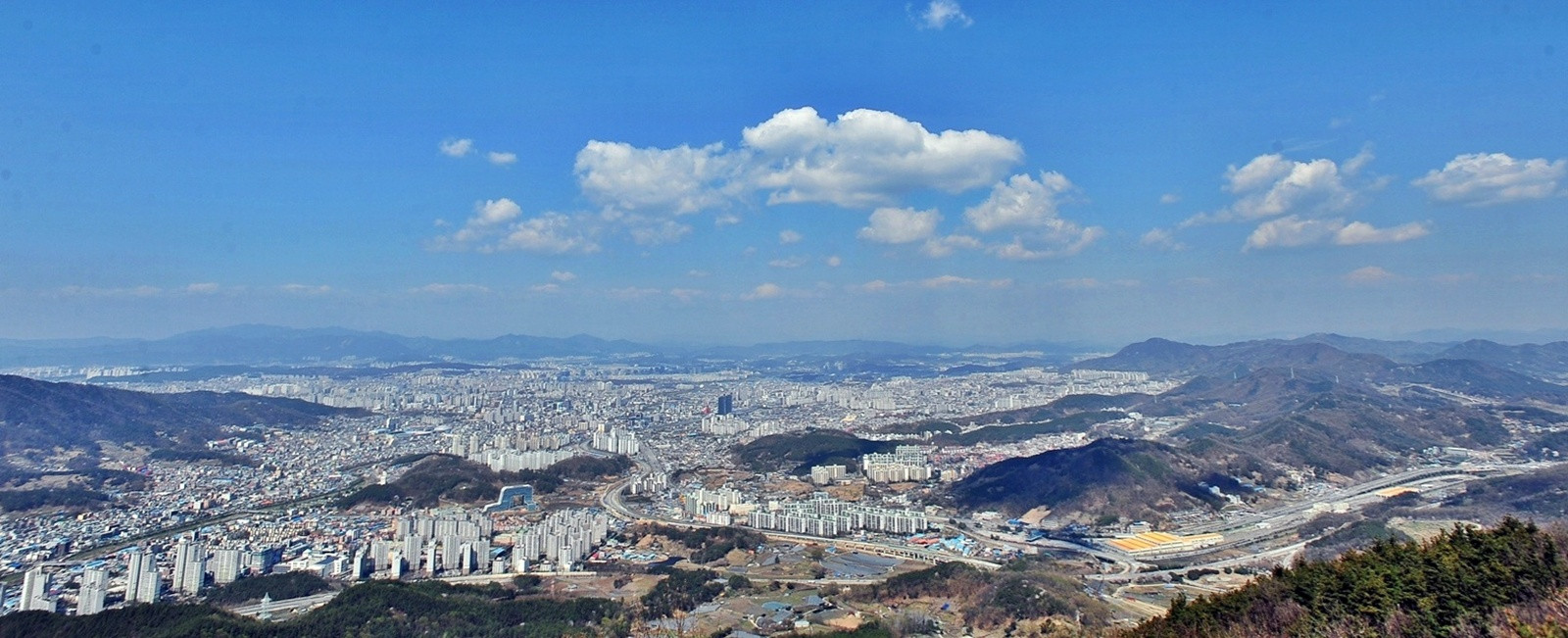 충청권산업투자공사 설립 청신호...대전충남통합특별법에 포함 - 뉴스 썸네일 이미지