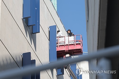 "창원NC파크 관중 사망사고 조사위, 유족 배제...재구성해야" - 뉴스 썸네일 이미지