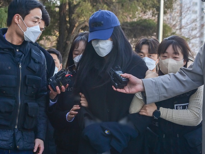 6년전 세살 딸 살해한 친모 구속송치…