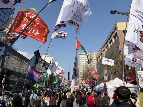 '尹탄핵 1년' 서울 도심 집회…