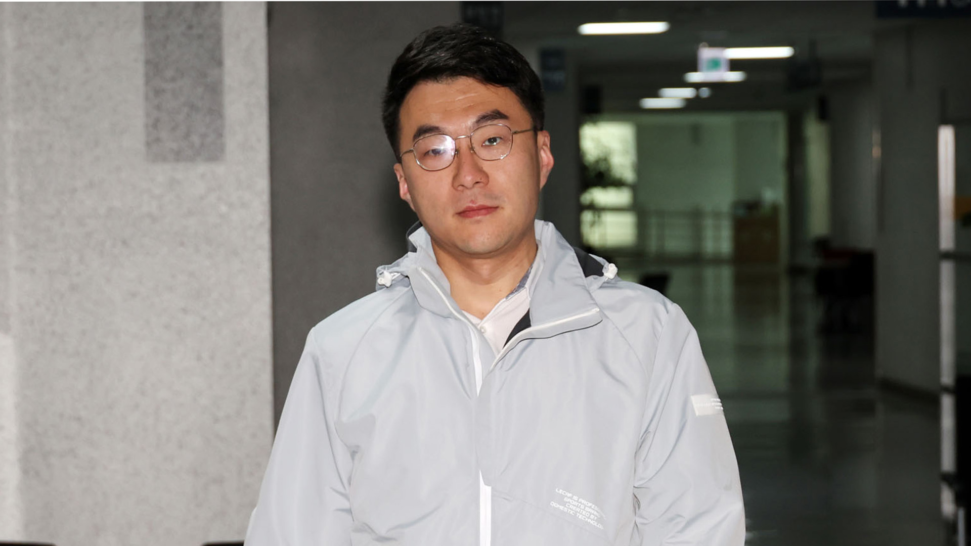 Man 코인 (70) 사진