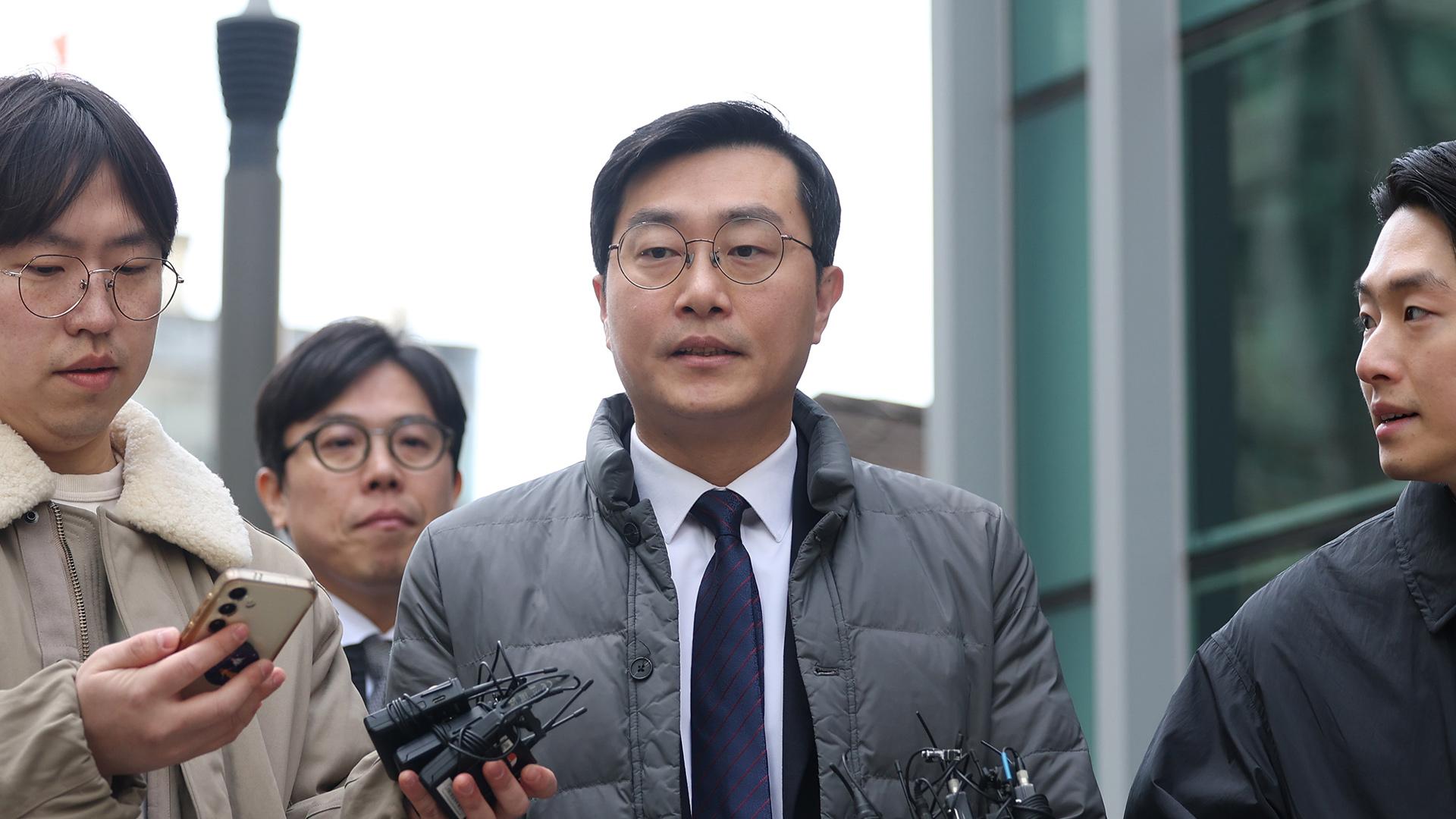 '성추행·2차 가해 의혹' 장경태 검찰 송치