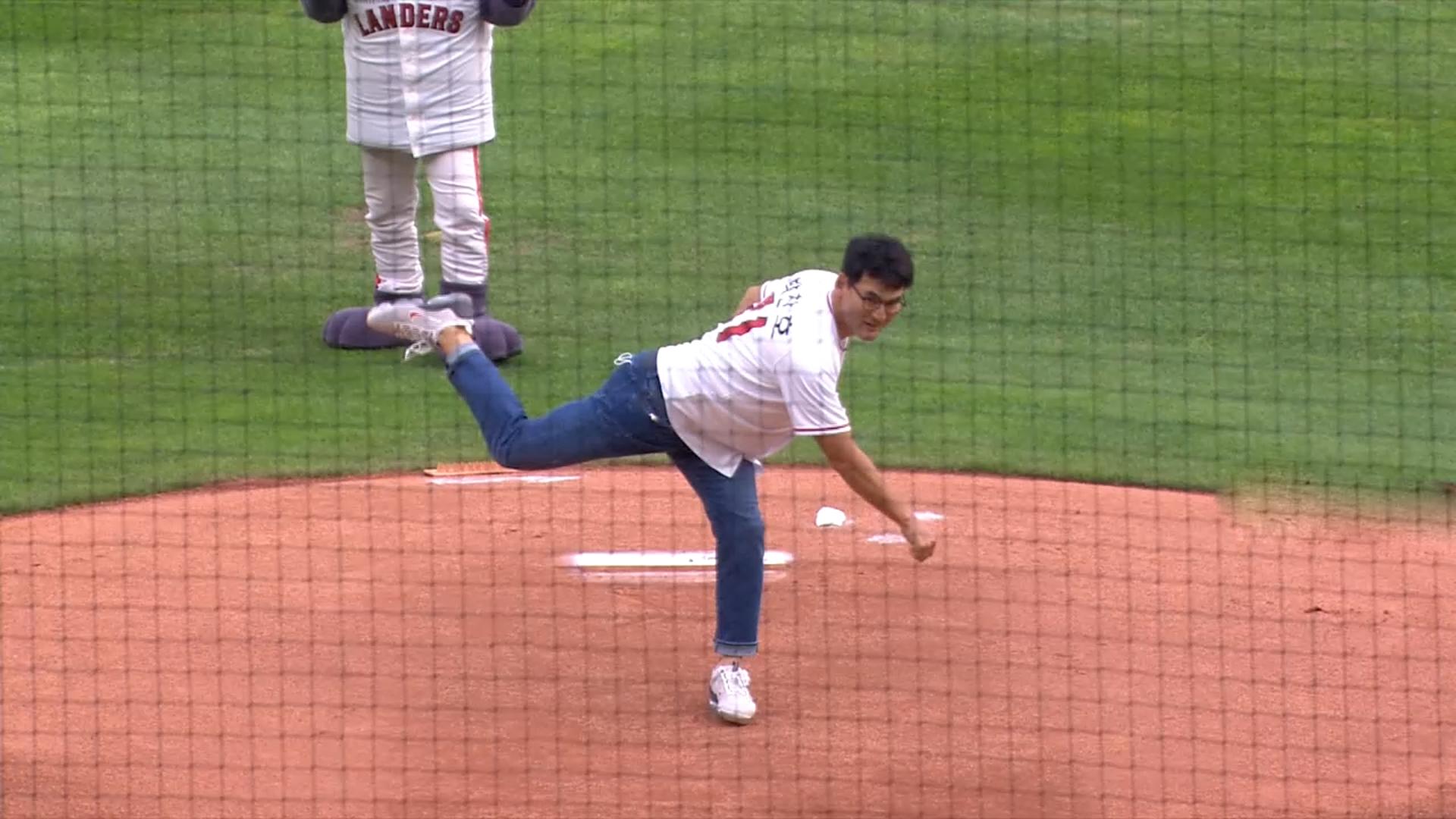 연합뉴스TV 박찬호 한화-키움 개막전 시구 관련 이미지입니다