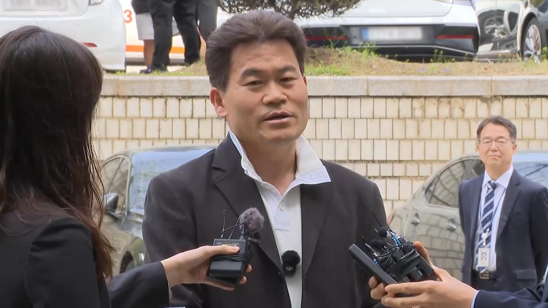 전한길 구속심사…이대통령·이준석 명예훼손 혐의